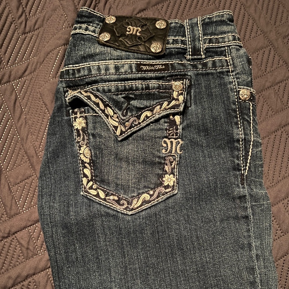 Miss Me size 26 boyfriend capri jeans
